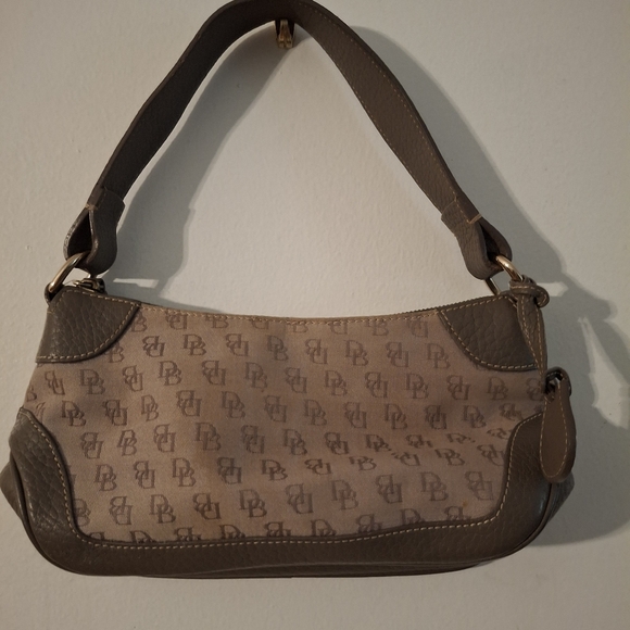 Vintage Dooney & Bourke Gray and Cream Small Women's Bag - Picture 2 of 14